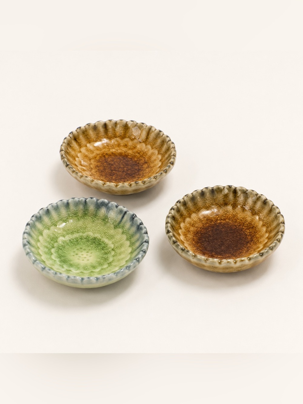 Vintage Japanese Lotus Flower Dipping Bowls – Set of 3 Crackle Glaze Pottery
